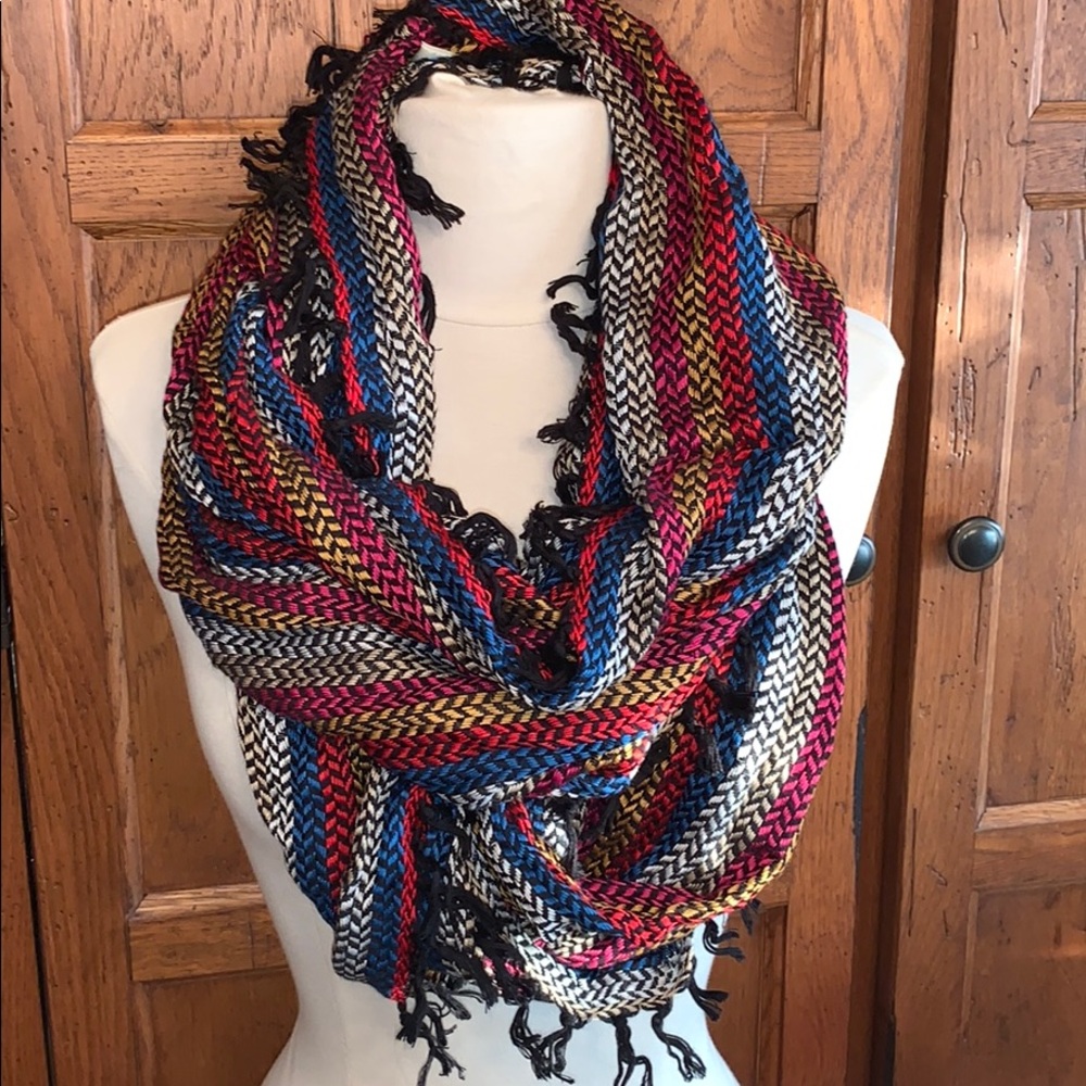 🆕⭐️Infinity SCARF Multicolored NEW! Collection 18 - Picture 1 of 7